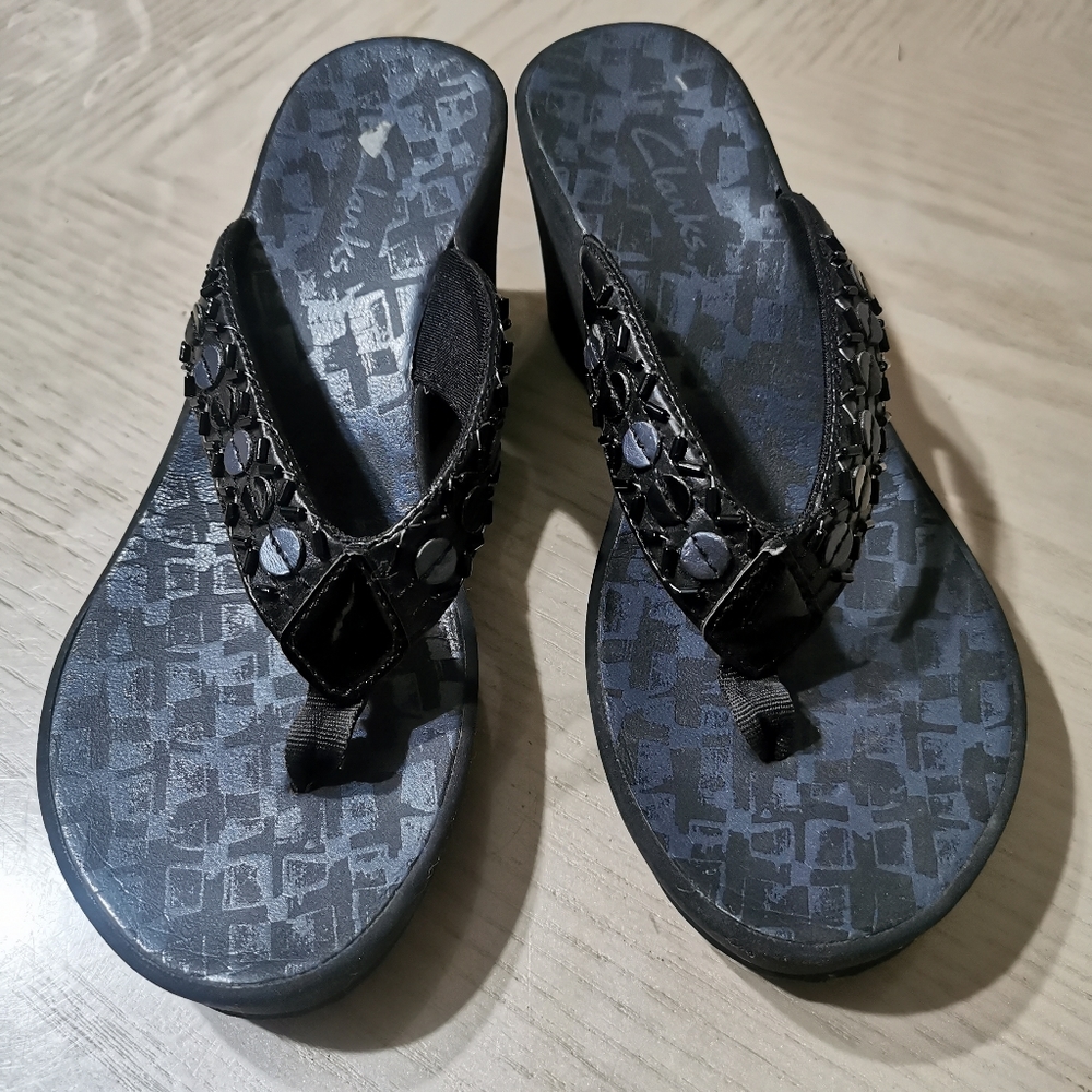 Clarks Wedge Flip Flops